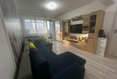 Apartament cu 2 camere decomandat în Apărătorii Patriei - 3