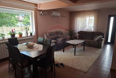 Casa / Vila cu 5 camere de vanzare in zona Brestei - 2