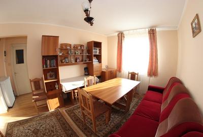 De vânzare apartament 3 camere – Câmpulung, jud. Argeș - 2