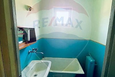 Apartament cu 2 camere, mobilat în Central - 2