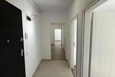Apartament cu 3 camere decomandat în Drumul Taberei - 2