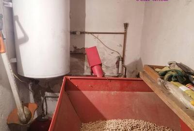 Casa si curte zona centrala - 1