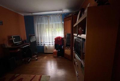 Apartament cu 3 camere semidecomandat în Țiglina 3 - 8