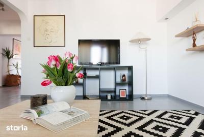 Apartament cu 4 camere în Central - 2