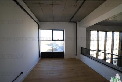 Apartament cu 4 camere decomandat în Barbu Văcărescu