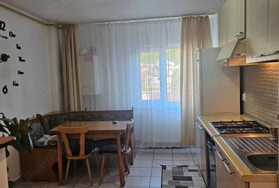 Apartament cu 2 camere decomandat în Petros - 6