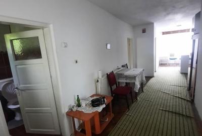 Casă individuală cu 3 camere cu Canalizare în Central - 7