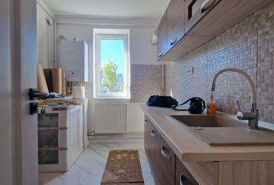 Tomis II (Spitalul Județean)- 3 camere, etaj 3, renovat, gaze, parcare, liber Tomis II (Spitalul Județean)- 3 camere, etaj 3, renovat, gaze, parcare, liber - 21