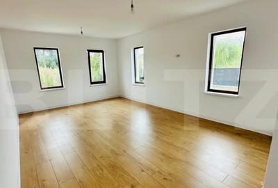 Casă cu 3 camere cu Teren 490 Mp în Central - 3