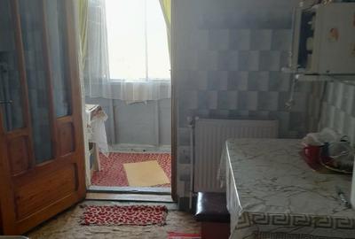 Apartament cu 3 camere decomandat în Buzaului - 1