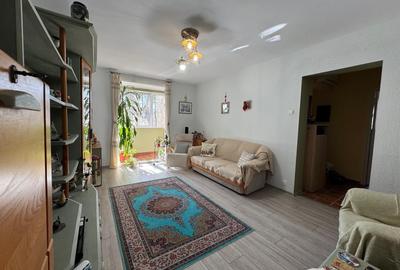 Apartament cu 4 camere decomandat în Titan - 16