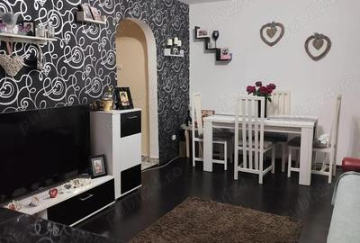 Apartament cu 3 camere semidecomandat în Cornișa - 8
