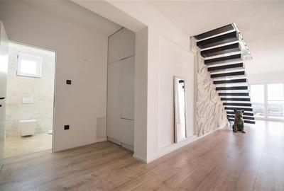 Casă cu 5 camere cu Teren 900 Mp în Oncea - 16