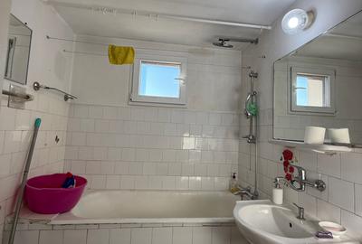 Apartament cu 3 camere semidecomandat, mobilat în Rahova - 7