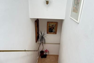 Casă cu 5 camere cu Canalizare în Rosetti - 10