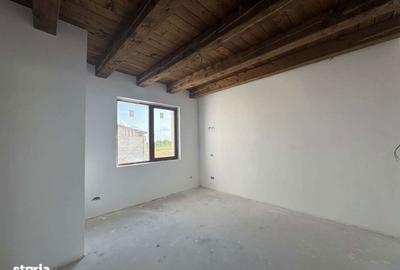 Casă cu 4 camere cu Teren 652 Mp în Nojorid - 10