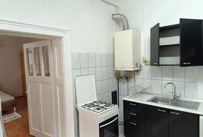 Inchiriez apartament cu o camera in zona centrala Inchiriez apartament cu o camera in zona centrala - 3