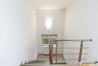 Casă cu 8 camere cu Teren 500 Mp în Zărnești - 13