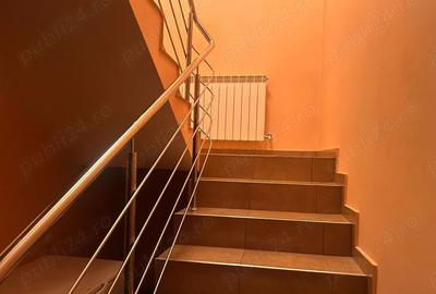 Casă cu 6 camere în Steaua - 2