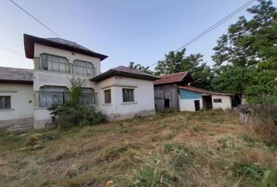 Casă cu 4 camere în Fâlfani - 4