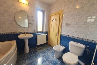 Casă cu 7 camere decomandat cu Garaj în Bartolomeu - 10