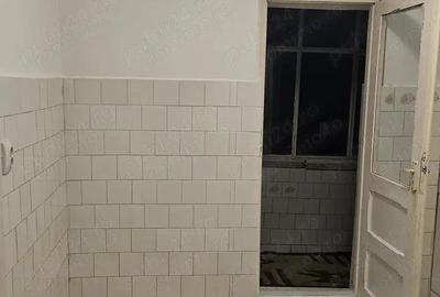 2 cam decomandat etaj intermediar zona Lipovei - 1