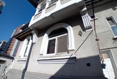 Vilă de Epocă Spatioasă în Zona Vitan Mall - 5