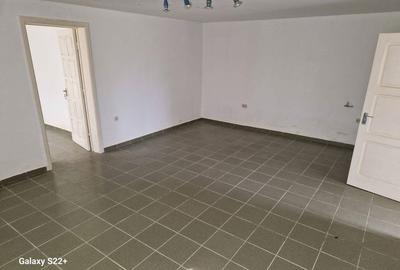 Casă cu 4 camere în Central - 7