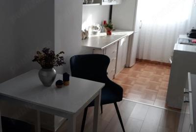 Apartament cu 2 camere decomandat în Central - 3