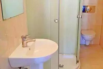 Casă cu 6 camere în Soarelui - 6