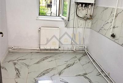 Apartament cu 2 camere decomandat în Micro 5 - 10