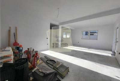 Casa individuala cu 4 camere 2 bai si balcon in zona Selimbar - 12