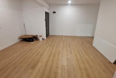 Birou, de 61 mp, în Tomis III - 2