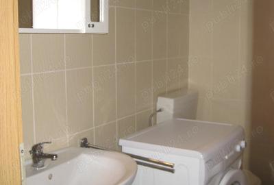 Apartament cu 3 camere semidecomandat în Central - 3