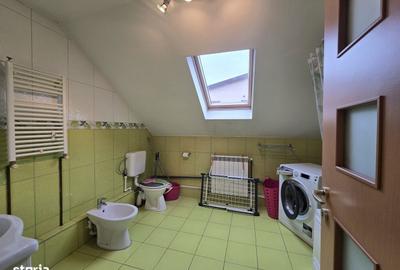 Casă cu 8 camere cu Teren 483 Mp în Țiglina 3 - 1