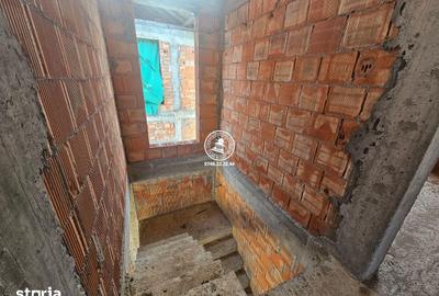 Casă cu 5 camere cu Teren 510 Mp în Rediu - 8