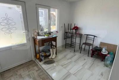 Casă cu 2 camere cu Teren 350 Mp în Central - 2