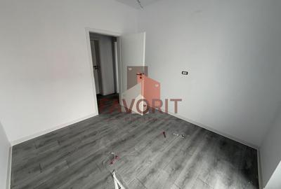 Apartament cu 2 camere decomandat în Girocului - 10