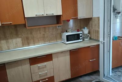 Inchiriez ap doua camere