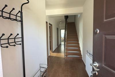 CASA LA PRET DE APARTAMENT - 4 CAMERE 2 BAI -STRADA ASFALTATA - 2