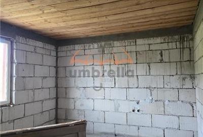 Casa de vanzare in Fundatura front 25m la E576/ 1C. - 34