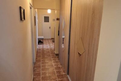 Apartament cu 4 camere decomandat în Titan - 12
