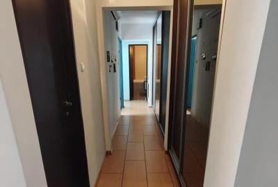 Apartament 3 camere decomandate zona Poarta 6 Constanta - 7
