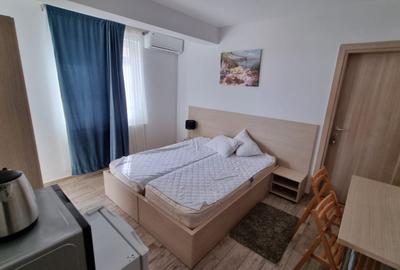 Apartament cu 2 camere semidecomandat în Olteniței