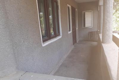 Casă cu teren de vânzare - 2