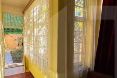 Casă cu 5 camere cu Teren 824 Mp în Central