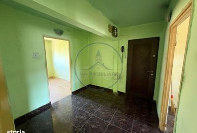 Apartament cu 3 camere decomandat în Ciupercenii Noi - 1