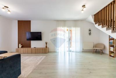 Casă individuală cu 4 camere cu Teren 230 Mp în Tunari - 1