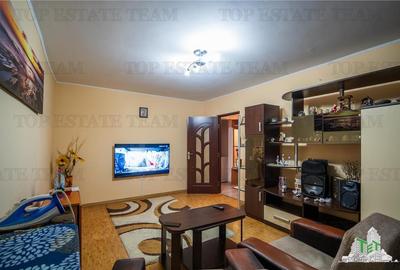 Apartament cu 3 camere decomandat, mobilat în Titan - 1