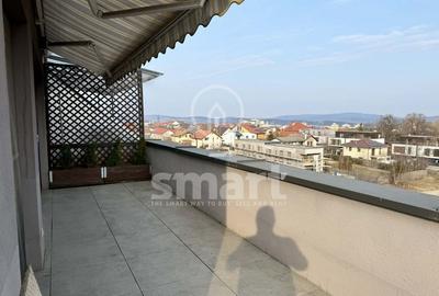 Apartament cu 3 camere semidecomandat, mobilat în Zorilor